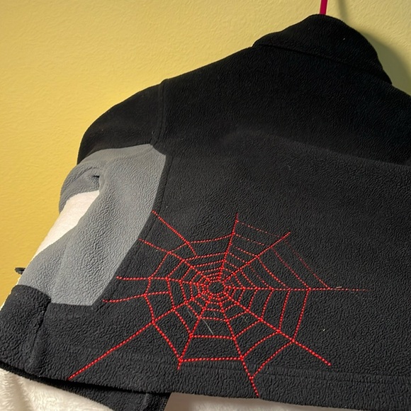 Jacket coat black, Spider web on back and spider on front, size S boy or girl - Picture 2 of 11